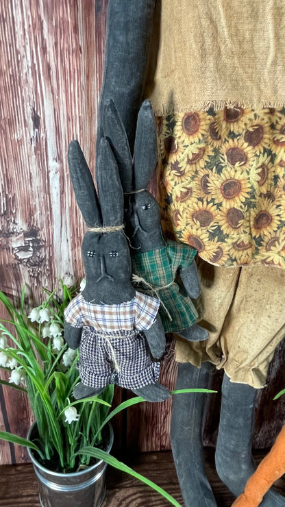 Primitive Garden Bunnies