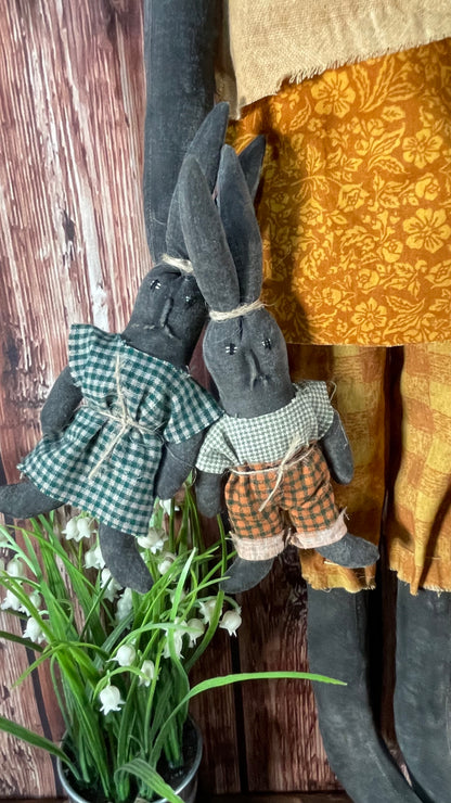 Primitive Garden Bunnies