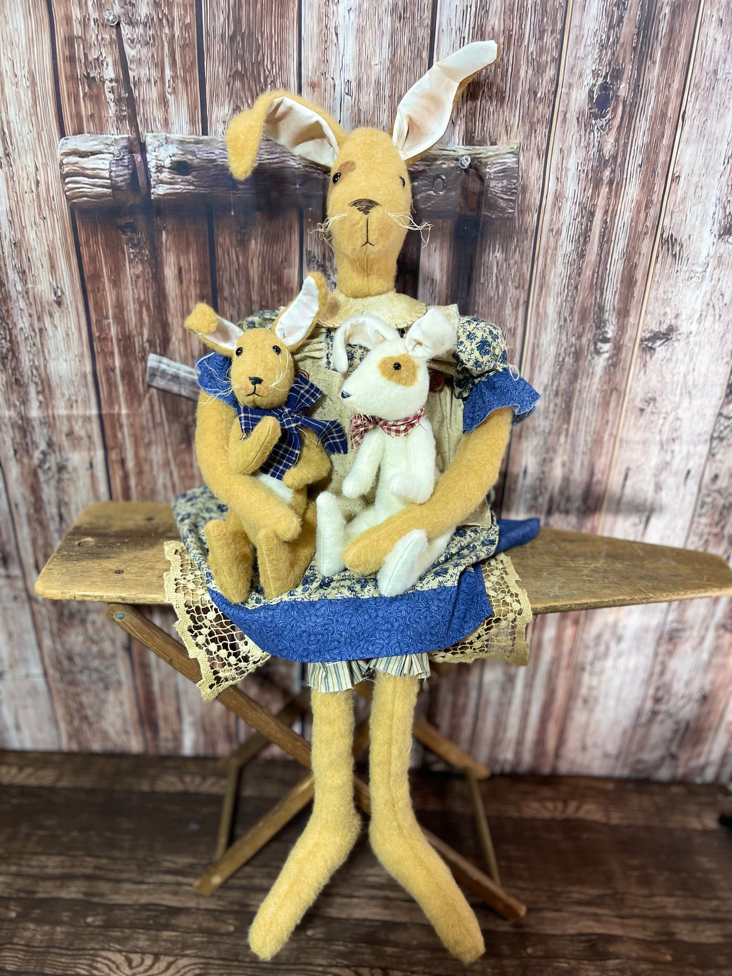 Momma Bunny and her Littles
